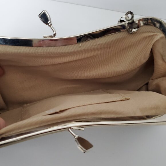 Beautiful Vintage Evening Clutch Bag Purse Silver Crimped Fabric Chain Strap - Picture 3 of 8